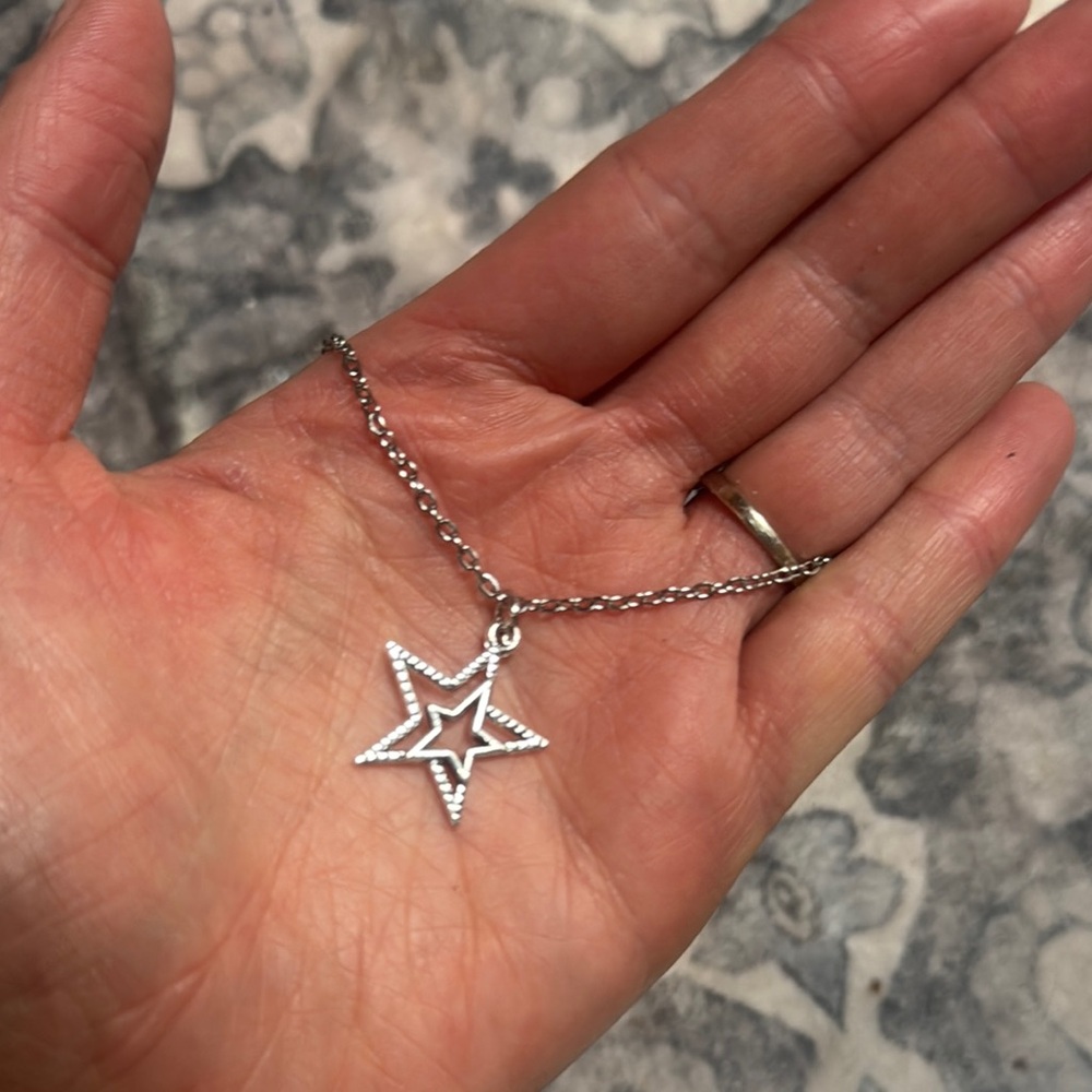 Silver Star Pendant Necklace